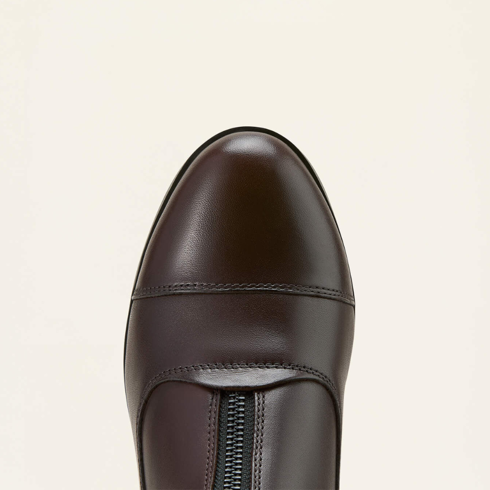 Close up image of the toe on Ariat&