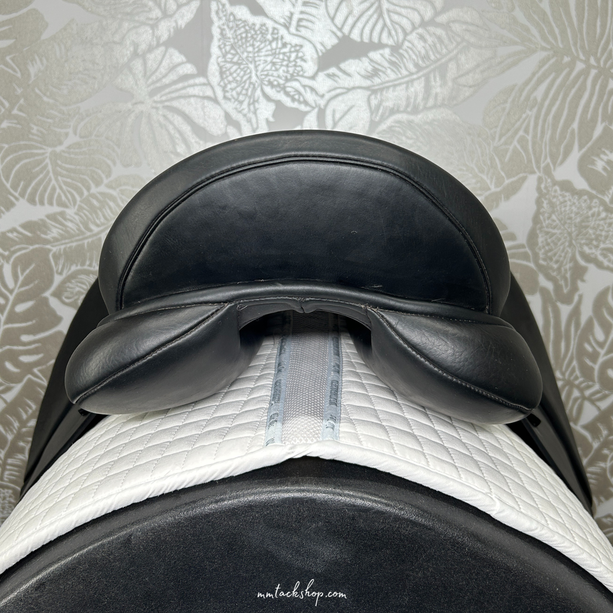 Used Dover Circuit Premier Dressage Saddle