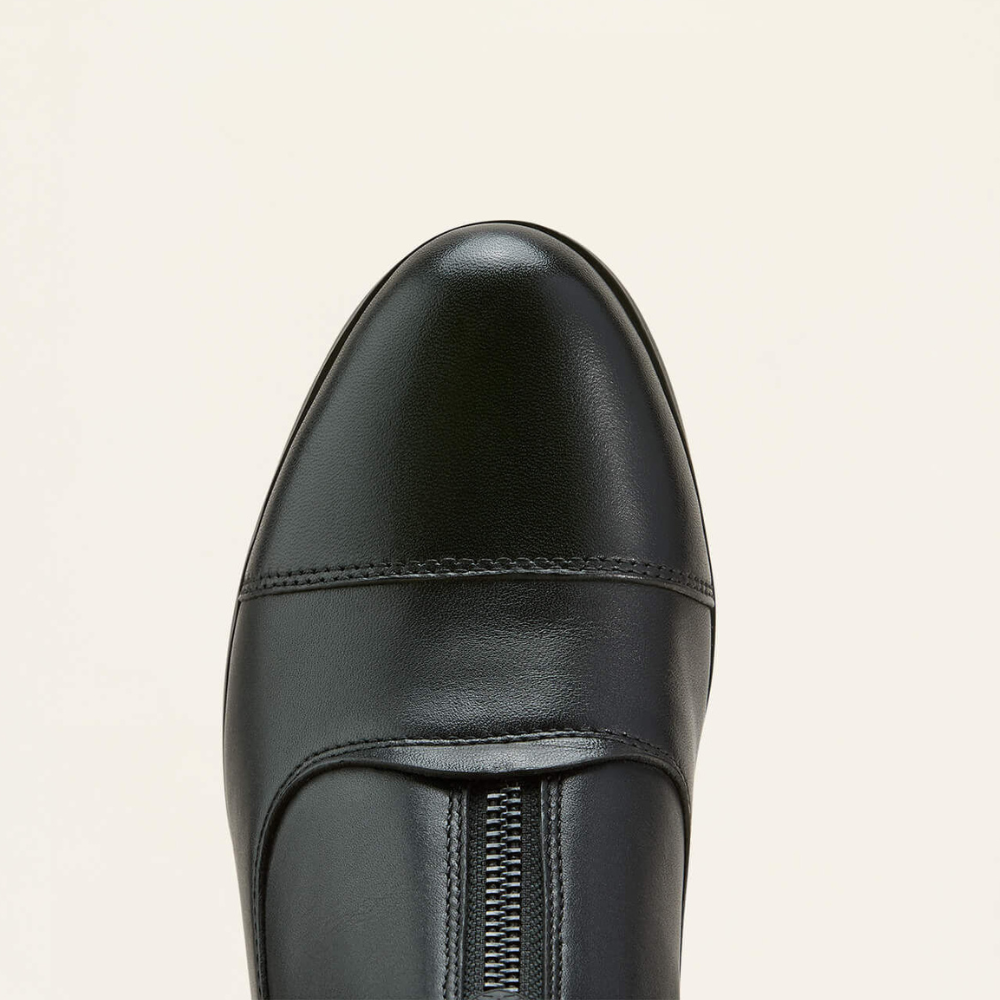 Close up image of the toe of Ariat&