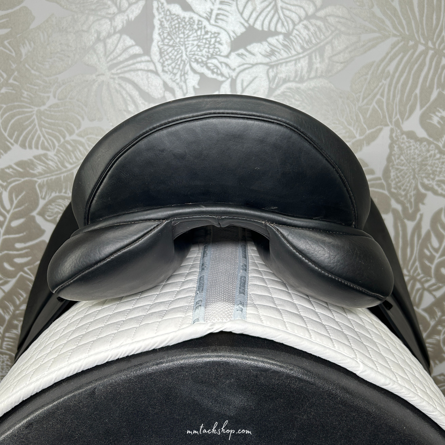 Used Dover Circuit Premier Dressage Saddle