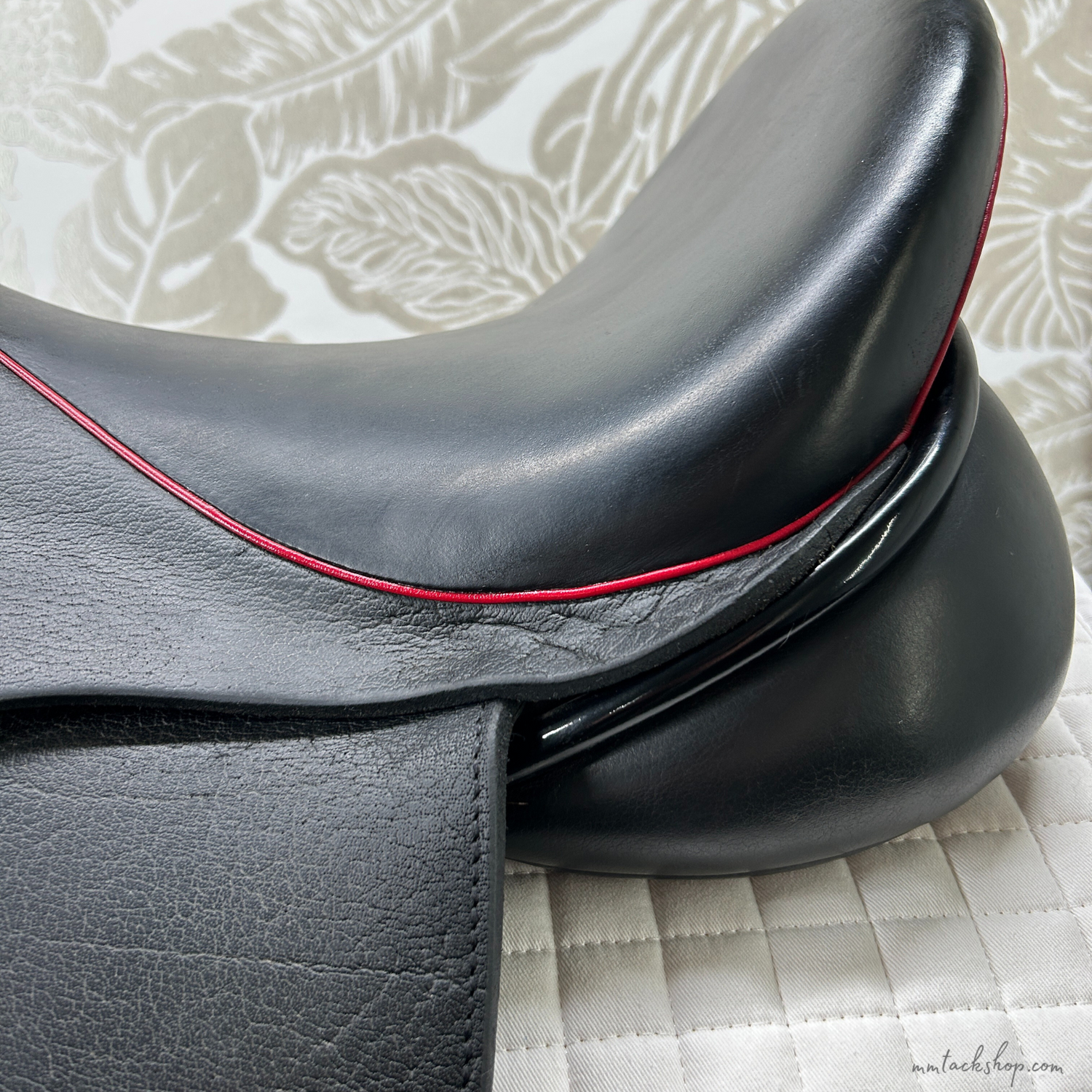 Used Dresch Custom Monoflap Dressage Saddle