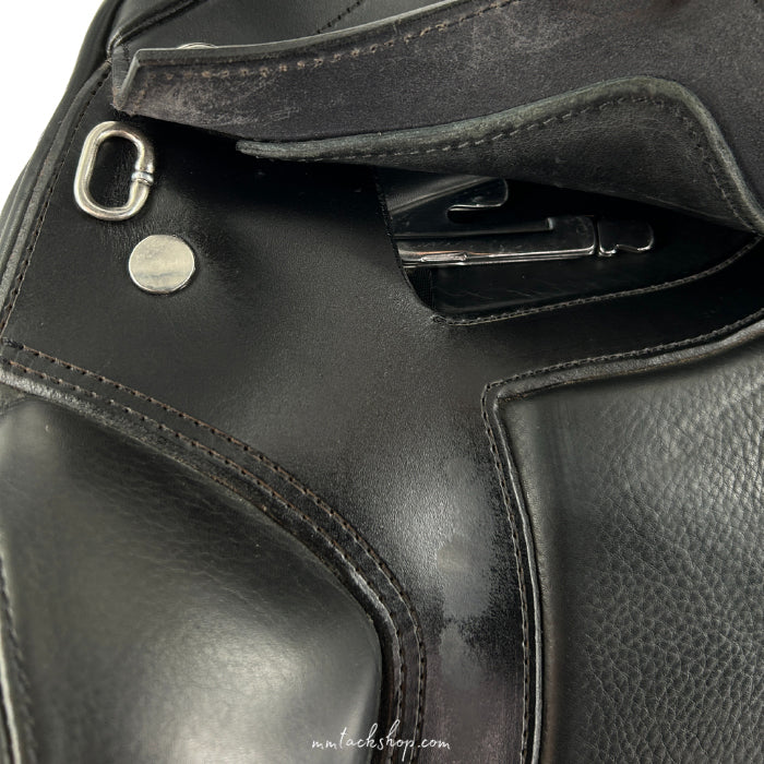 Used DP Nova Flex Duette DL Monoflap Dressage Saddle