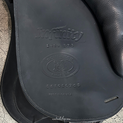 Image of 17.5&quot; used Schleese Infinity dressage saddle&