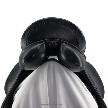 Used County Perfection Dressage Saddle